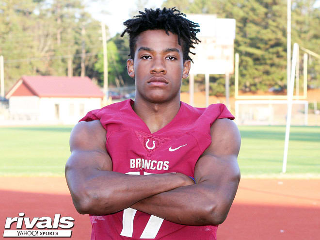 Rivals 3-star CB Kendall Williamson holds multiple offers including Army West Point