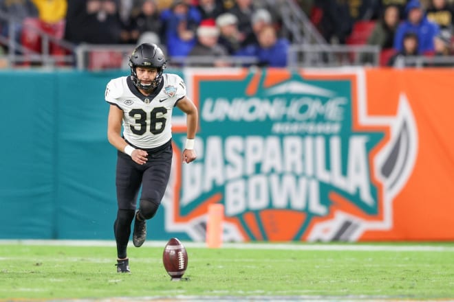 Wake Forest's Ivan Mora runs up for a kickoff against Missouri in the Gasparilla Bowl. 