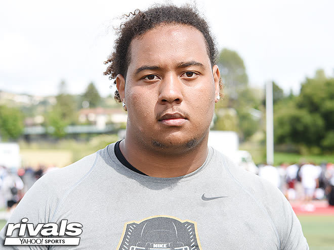 El Cerrito (Calif.) High four-star offensive lineman Aaron Banks will be in Ann Arbor this weekend.