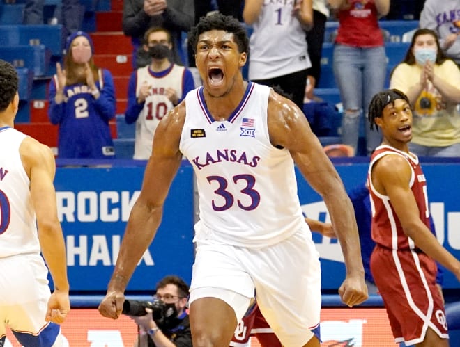 The great escape: No. 6 KU slips past OU, 63-59 - JayhawkSlant