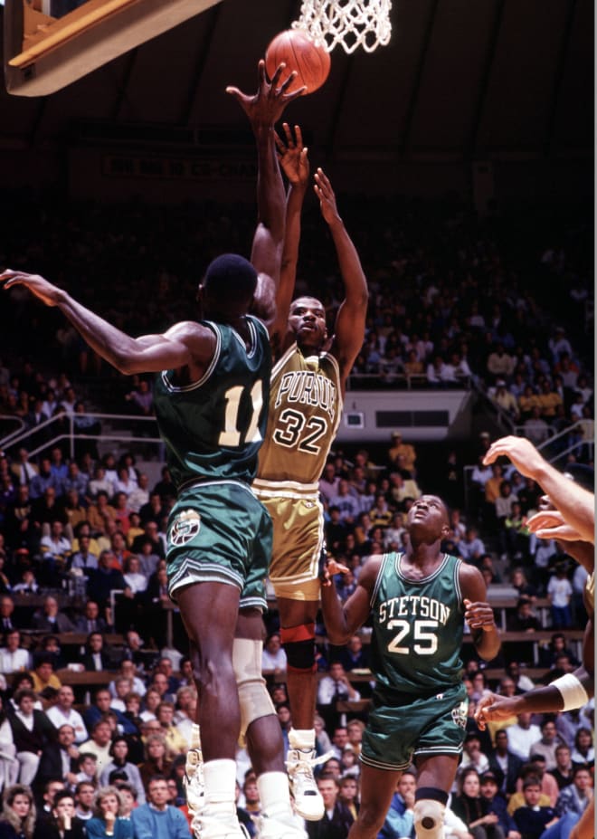 Jimmy Oliver was a All-Big Ten performer in 1991, averaging 19.3 points per game. 