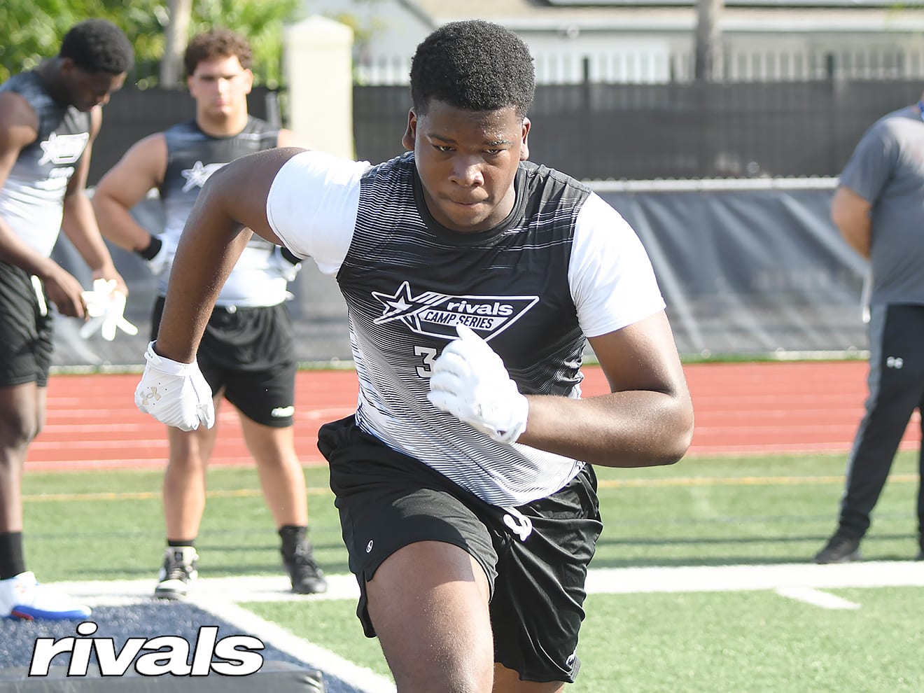  Elijah Golden